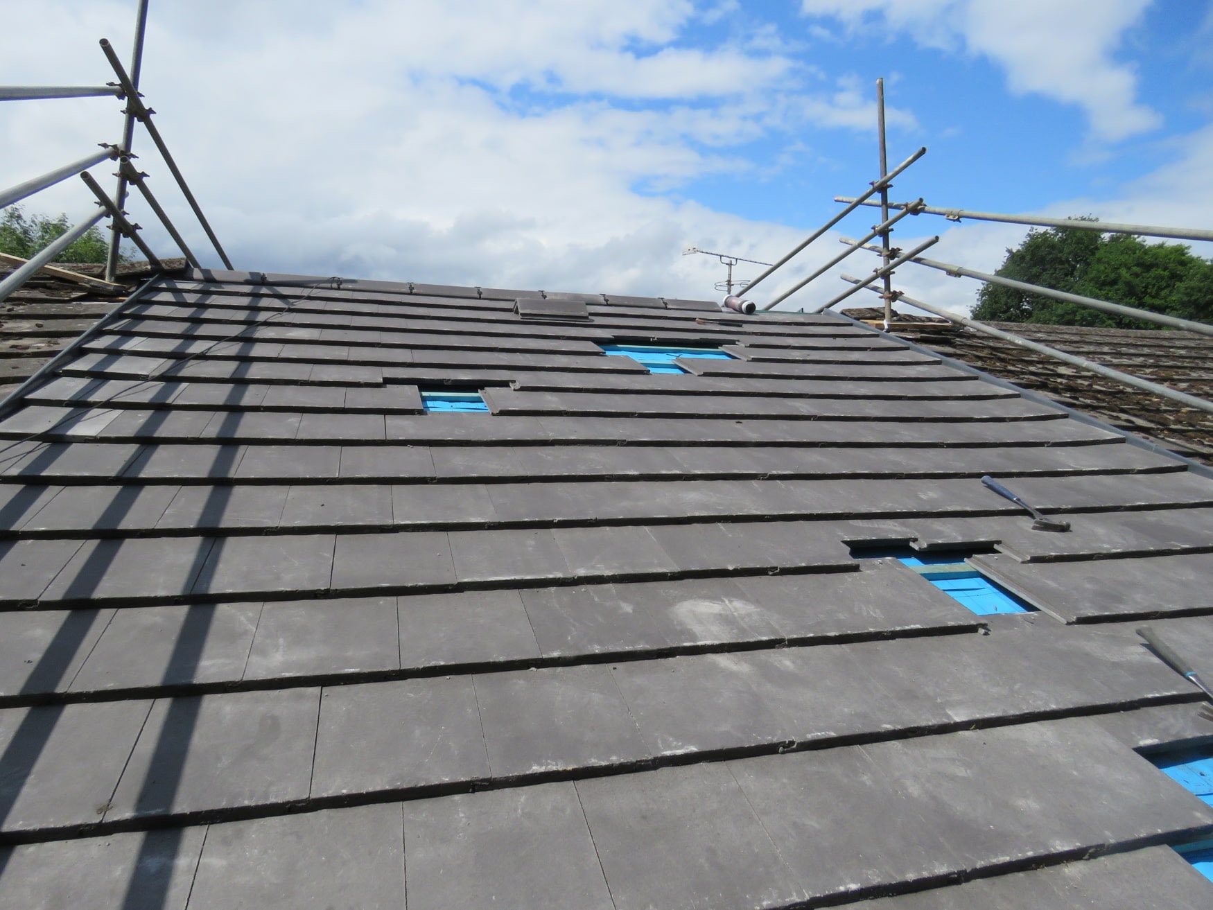 Natural slate roof repair in Mousehole